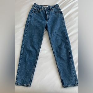 Guess mom jeans excellent condition